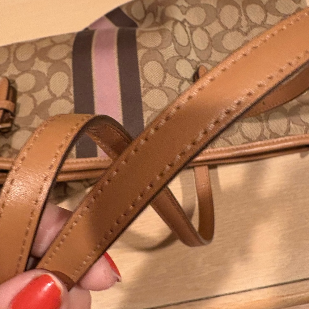 Coach Signature Tote and Wallet Set - Picture 6 of 16